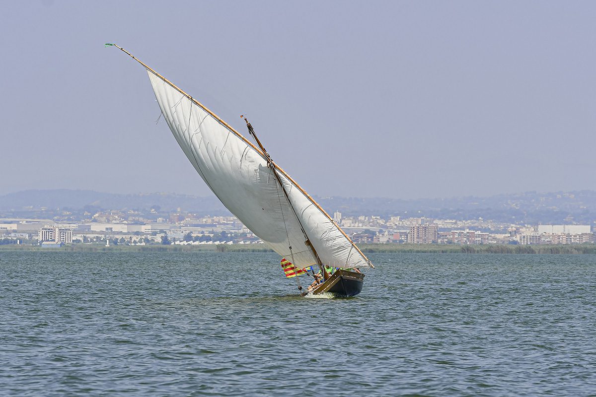Nacho Rousaud Vela Latina 1